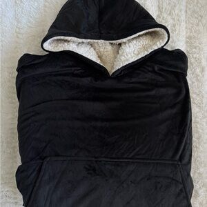The Comfy Hooded Blanket